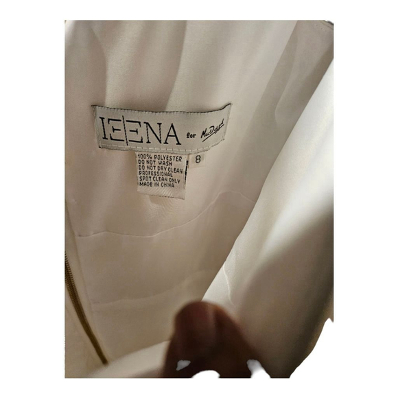 Mac Duggal Gown Size 8 White V-Neck - Picture 4 of 10